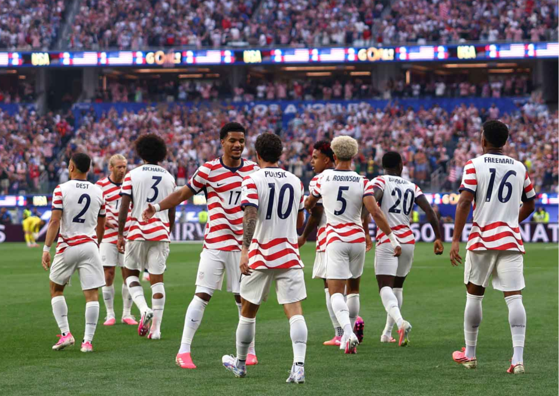 Estados Unidos arrancó con el pie derecho y goleó a Paraguay en su debut