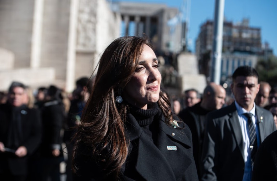 Villarruel le dio la espalda a Milei en el acto por el Día de la Bandera tras la advertencia: “Tengo más verdades para decir”