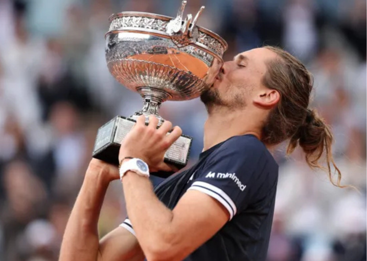 Zverev rompió la maldición y conquistó su primer Grand Slam en Roland Garros