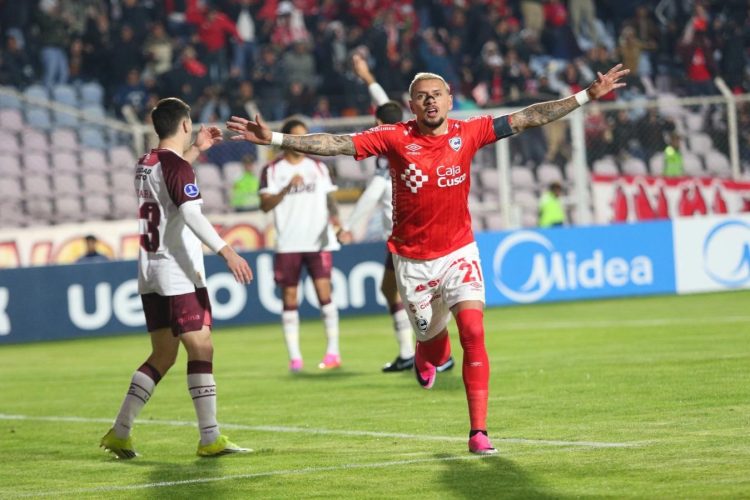 Duro golpe para Lanús: Cienciano lo eliminó de la Copa Sudamericana