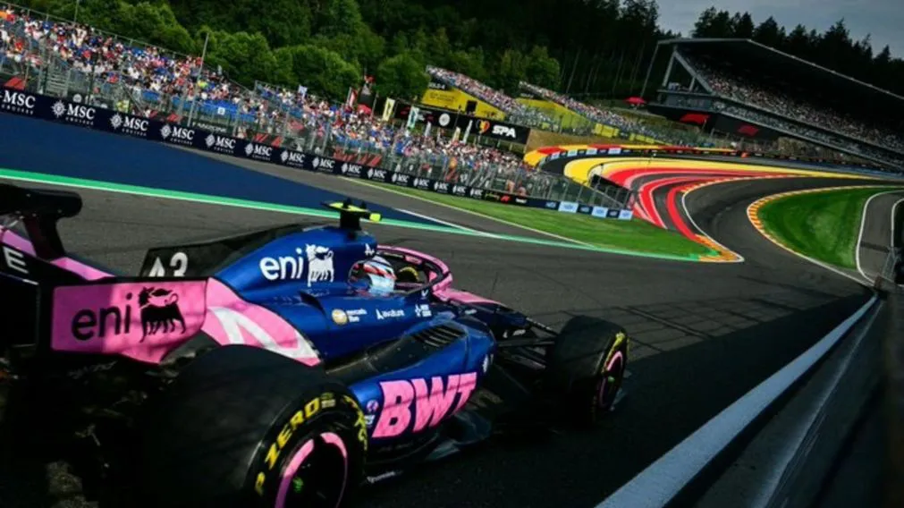 Franco Colapinto ganó dos lugares en la grilla y partirá 11° en Spa-Francorchamps
