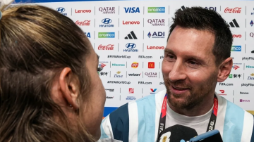“Si te miro porque te miro, si te saludo porque te saludo”: el video del saludo entre Messi y Sofi Martínez tras el triunfo ante Cabo Verde