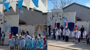 Campo Gallo celebró el Día de la Independencia con un multitudinario acto, desfile y una réplica de la Casa de Tucumán