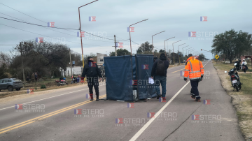 Un joven de 20 años que circulaba en moto, murió tras un choque frontal contra un auto en la ruta 93