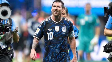 Messi dedicó el pase a la final a los argentinos: “Hay gente que la vive peleando”