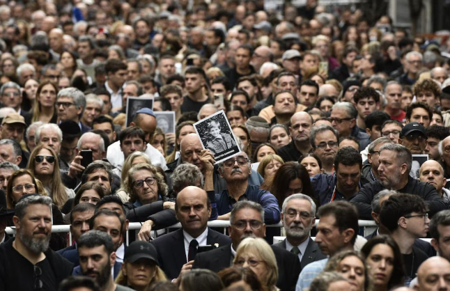 “Es como si estuviese adormecida o cajoneada”: el fuerte reclamo de la AMIA a la Justicia por la causa