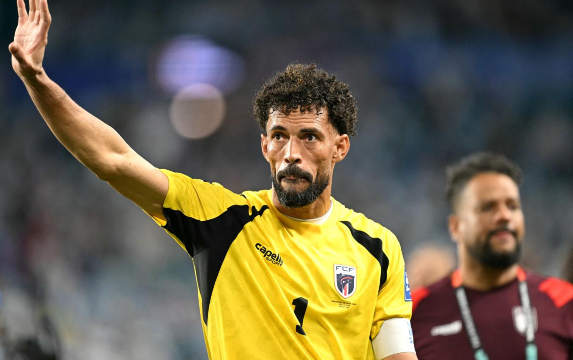 Vozinha jugará en Colo Colo tras su histórica actuación en el Mundial