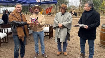 El vicegobernador Silva Neder visitó el 10° Concurso Provincial del Caballo Peruano de Paso