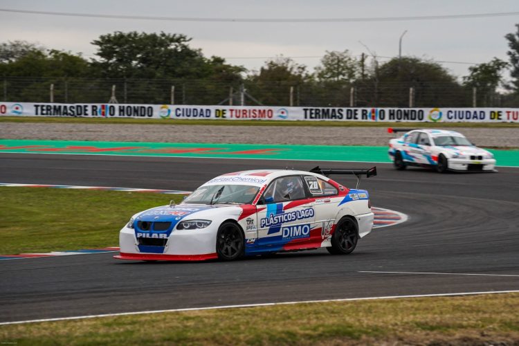 Franco Stier dominó de punta a punta la serie del Turismo Internacional en Termas