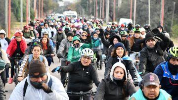 Cientos de fieles protagonizaron la primera peregrinación en bicicleta al Santuario de Mama Antula