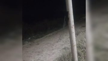 Robaron más de 100 metros de cable del alumbrado en la avenida Circunvalación de Añatuya