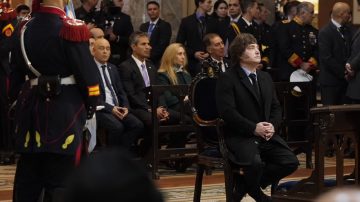 Javier Milei participó del Tedeum por el Día de la Independencia en la Catedral Metropolitana de Buenos Aires