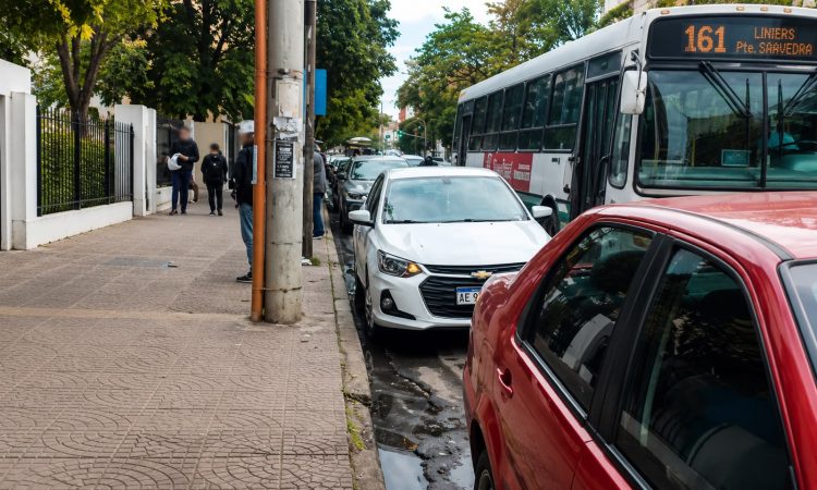 Vecinos denuncian derrames cloacales diarios en pleno centro de la Capital