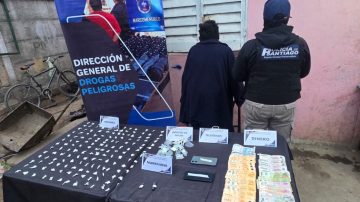 Cayó una mujer con casi 200 dosis de cocaína listas para la venta en un allanamiento en La Banda