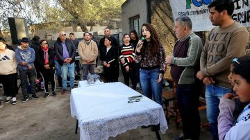 Los candidatos del FCU dialogaron con vecinos del barrio Villa Griselda