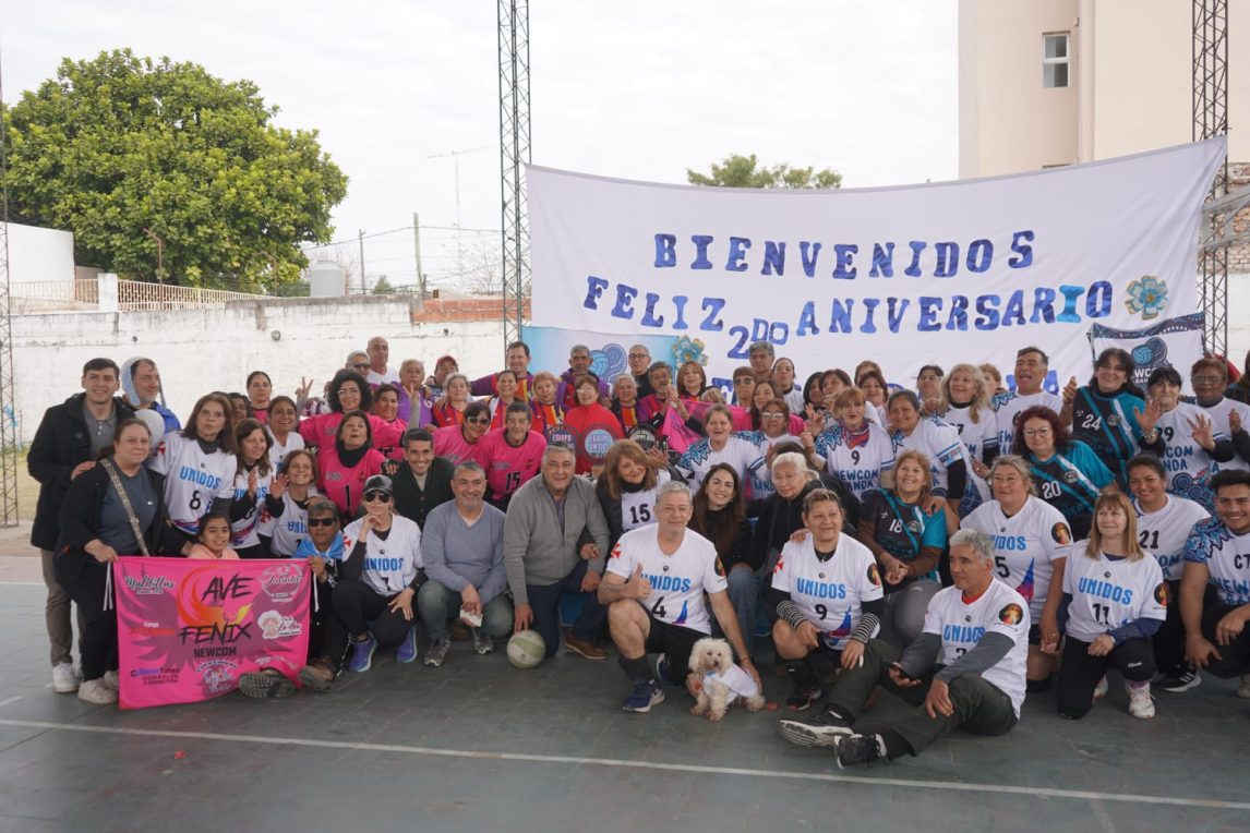 Nediani acompañó la celebración del segundo aniversario de “New Com Banda”