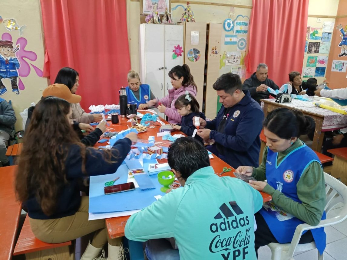 Invitan a participar de una muestra artística en la Escuela de Juanita Briones
