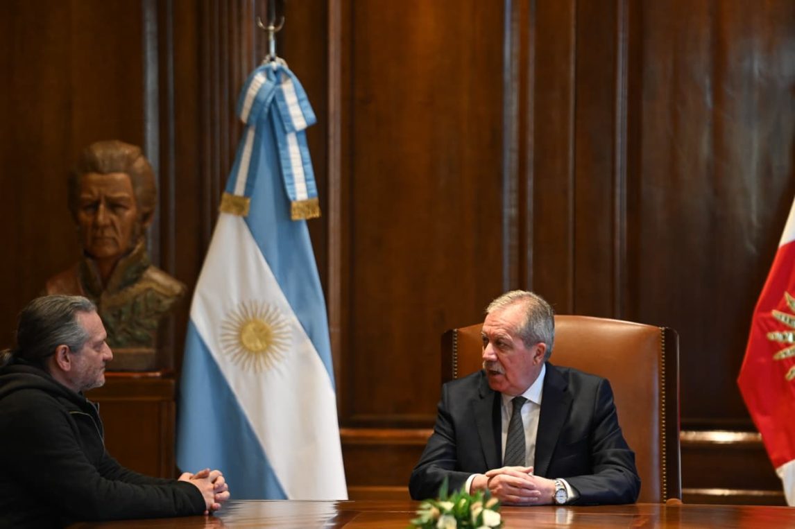 El gobernador Elías Suárez recibió al filósofo Darío Z