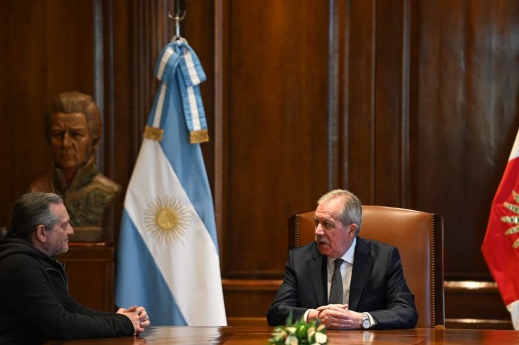 El gobernador Elías Suárez recibió al filósofo Darío Z