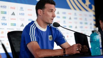 El DT Lionel Scaloni habló sobre Malvinas por el cruce Argentina vs Inglaterra: “No voy a meter más leña al fuego”