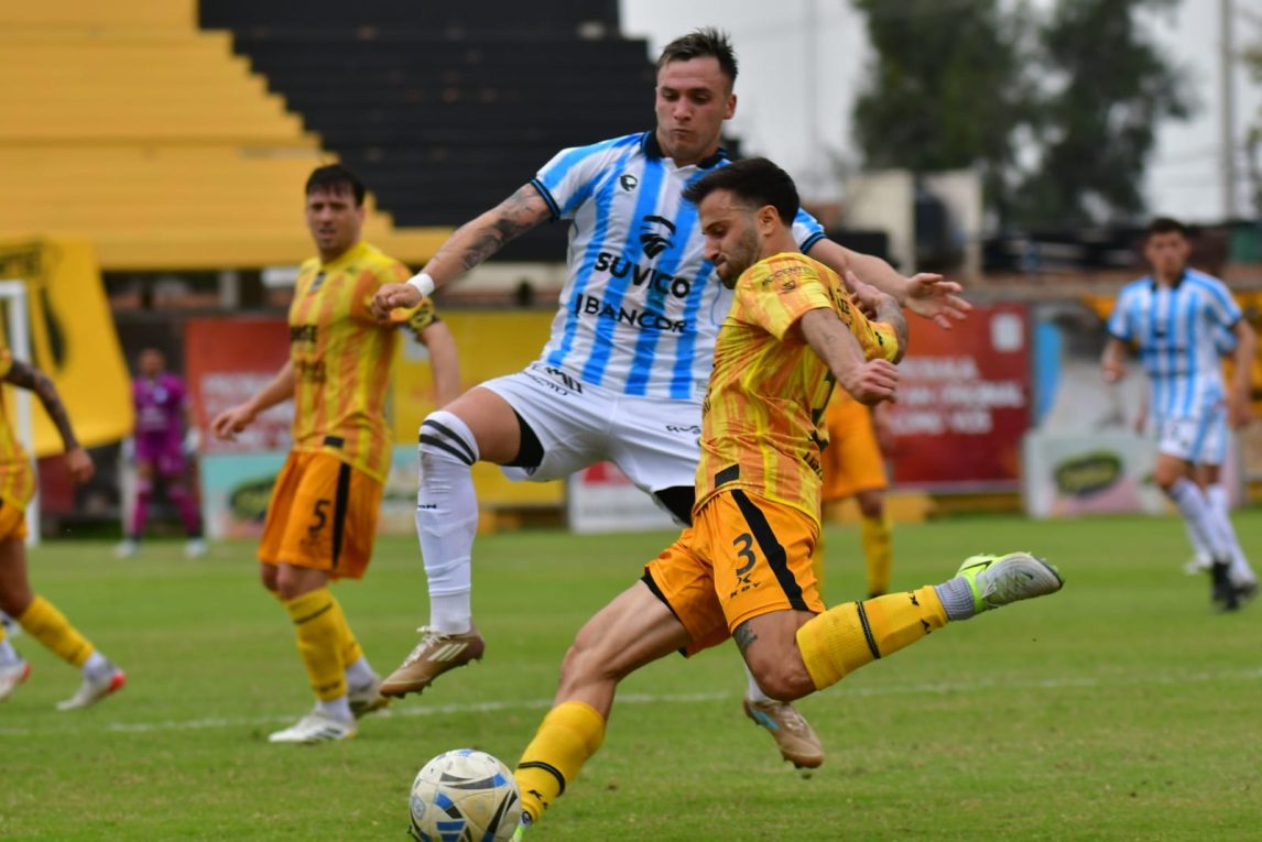 EN VIVO: Mitre quiere extender su buen momento ante Almirante Brown
