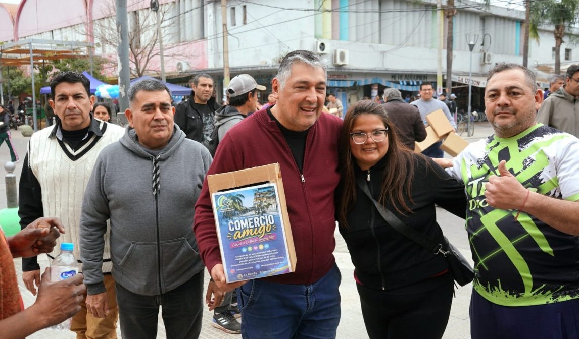 El municipio y el Centro de Comercio lanzaron la campaña “Comercio Amigo La Banda”