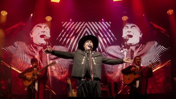 Reviví el show del Chaqueño Palavecino en la multitudinaria segunda noche del Festival Nacional del Queso Copeño
