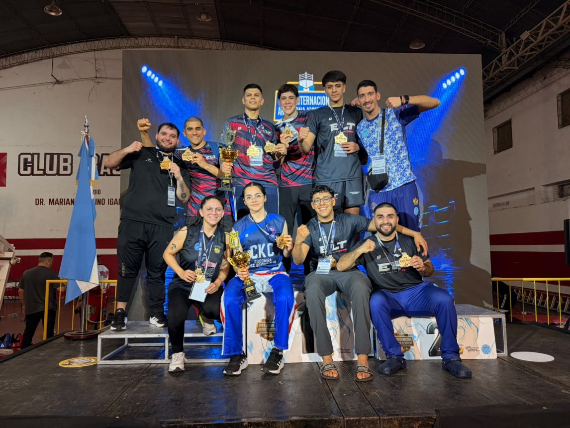 “El Látigo Team” brilló en un Open Internacional en Corrientes con nueve medallas de oro