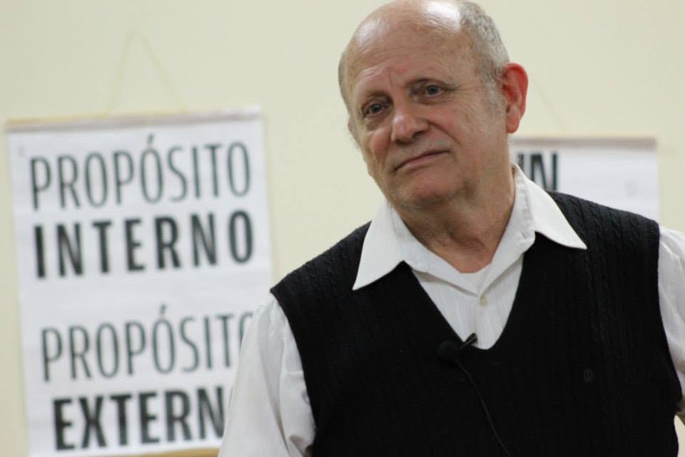 Invitan a la conferencia participativa “La alegría de saber quién soy”, a cargo del ingeniero Julio Bullaude