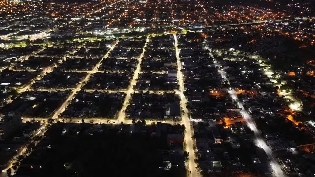 El intendente Roger Elías Nediani destacó las obras de alumbrado público realizadas para modernizar e iluminar la ciudad