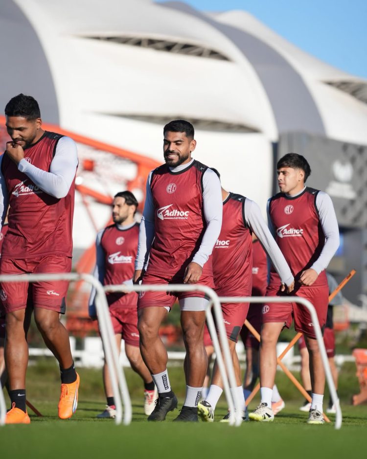 Central Córdoba rumbo a Mendoza con la mira en Gimnasia y un DT por confirmar