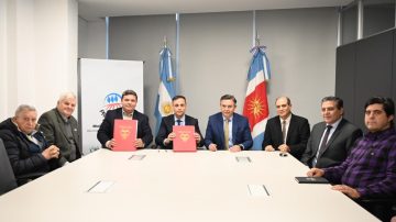 El Gobierno firmó un convenio con el Colegio de Ingenieros Agrónomos para fortalecer las Agencias de Desarrollo Territorial