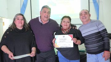 Nediani entregó certificados de capacitación a nuevos emprendedores bandeños