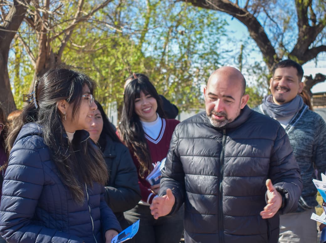 Pablo Mirolo y dirigentes de Libres del Sur recorrieron diversas ferias bandeñas