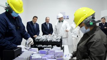 La Banda: el gobernador Elías Suárez participó de la inauguración de la nueva planta industrial de Labofarma