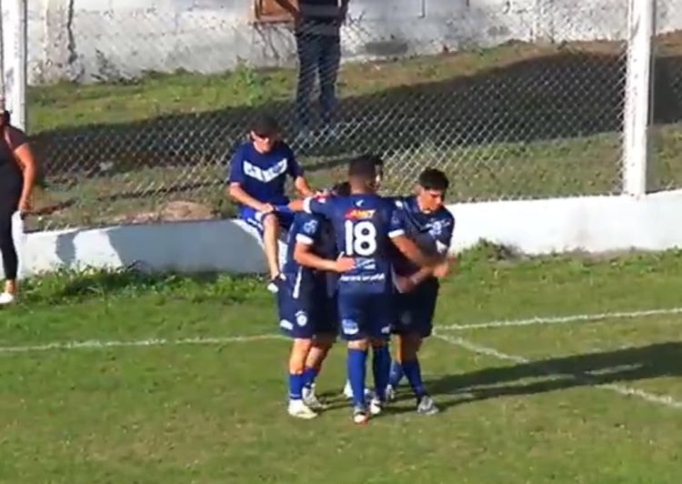 Vélez derrotó a Independiente de Fernández y avanzó a las semifinales del Torneo Anual