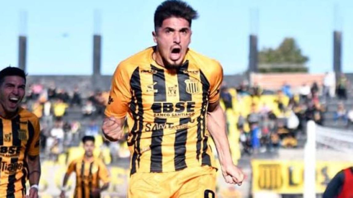 Mitre concretó el regreso del centrodelantero Favio Cabral