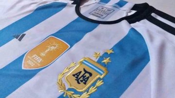 Feria artesanal: le vaciaron el puesto en medio de los festejos por el pase de Argentina a la semifinal