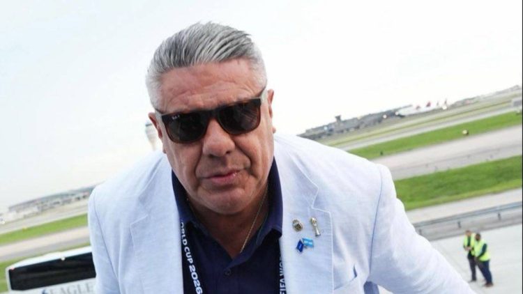 El FBI demoró a “Chiqui” Tapia y le incautó sus celulares antes de regresar a la Argentina