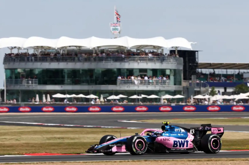 Franco Colapinto largará 14° la carrera Sprint del GP de Gran Bretaña tras quedar eliminado en la SQ2