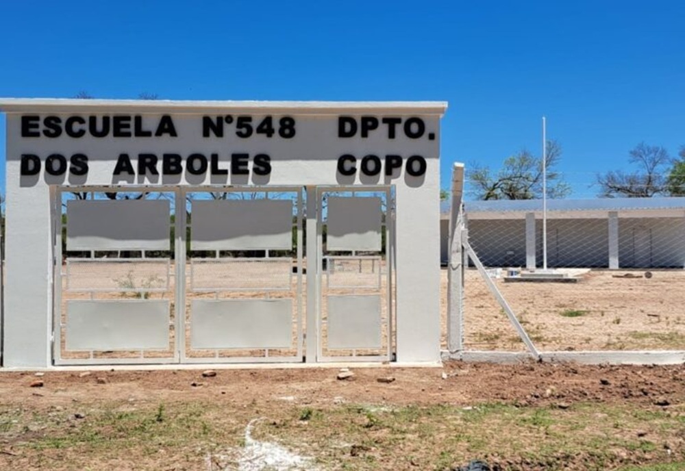 Copo: rompieron la puerta de una escuela y sospechan de un intento de robo