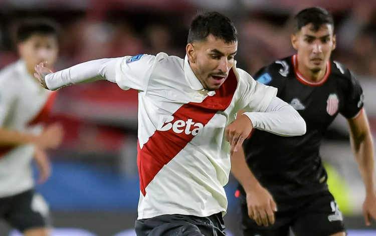 Coudet prepara dos cambios en River para visitar a Gimnasia y Ángel Correa se perfila como titular