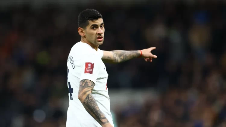 Cuti Romero se va de Tottenham y despierta el interés de dos gigantes
