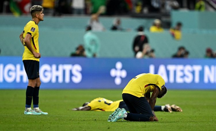 Ecuador acudió a la FIFA tras su eliminación y denunció supuestas amenazas antes del duelo con México