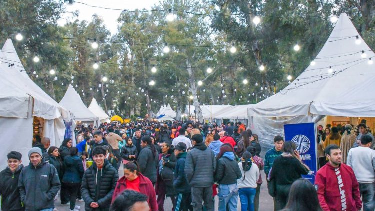 Feria Artesanal 2026: folclore, guaracha y cuarteto en los shows de este viernes