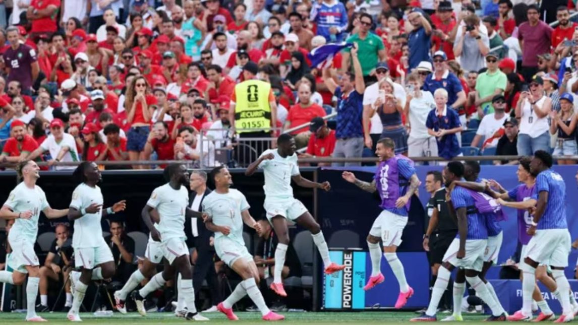Mbappé y Dembélé le dan el triunfo a Francia sobre Marruecos y acaricia la semifinal