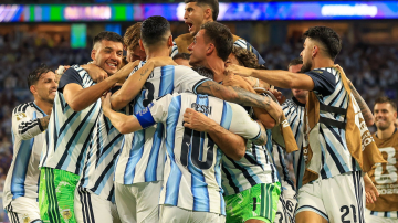 Argentina ganó un partidazo ante Cabo Verde y enfrentará a Egipto en octavos de final