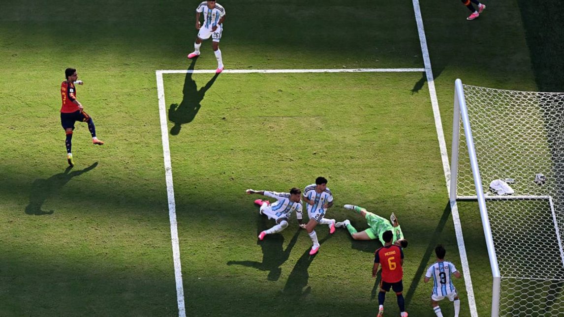 TODO ES DOLOR: ARGENTINA PERDIÓ ANTE ESPAÑA QUE SE CONSAGRÓ CAMPEÓN DEL MUNDO