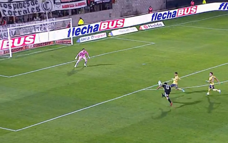 VIDEO | De Puskás: el golazo de Riestra para estirar la ventaja ante Boca
