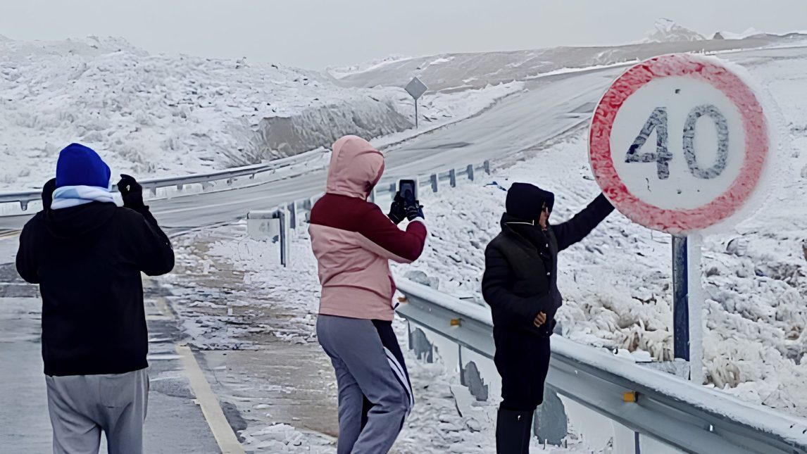 No es Bariloche, es Guayamba: la sorprendente postal de nieve a pocos kilómetros de Santiago del Estero